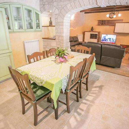 Holiday Home Mendula Tinjan 外观 照片